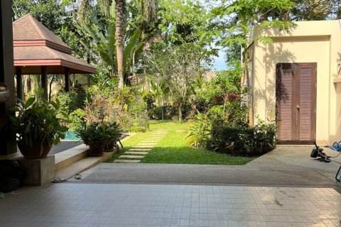 Villa in Phuket, Thailand 3 bedrooms № 173704 - photo 11