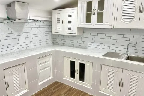 House in Pattaya, Thailand 4 bedrooms № 173706 - photo 4