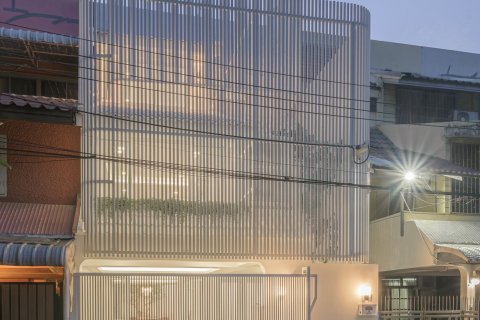 Townhouse in Watthana, Bangkok, Thailand 4 bedrooms № 173707 - photo 1