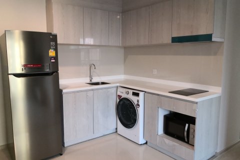 Condo à Pathum Wan, Bangkok, Thaïlande, 2 chambres  № 173705 - photo 7