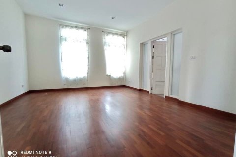 House in Bangkok, Thailand 4 bedrooms № 157532 - photo 10