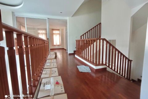 House in Bangkok, Thailand 4 bedrooms № 157532 - photo 14