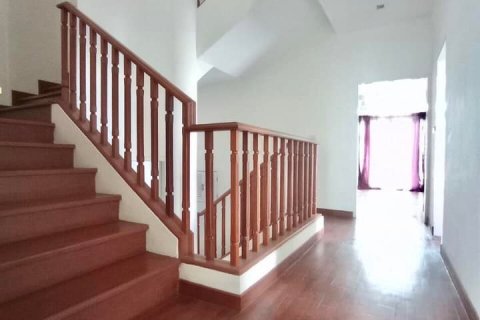 House in Bangkok, Thailand 4 bedrooms № 157532 - photo 7