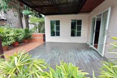 House in Bangkok, Thailand 4 bedrooms № 157527 - photo 14