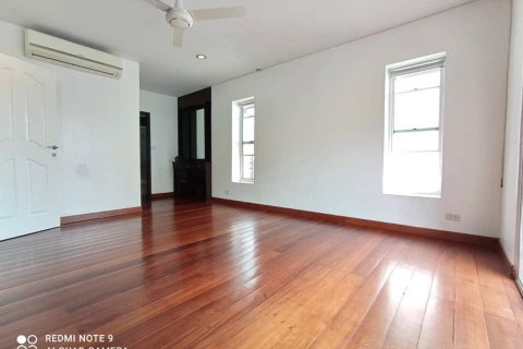 House in Bangkok, Thailand 4 bedrooms № 157527 - photo 7