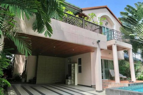 House in Bangkok, Thailand 4 bedrooms № 157527 - photo 24