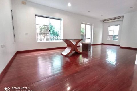 House in Bangkok, Thailand 4 bedrooms № 157527 - photo 18