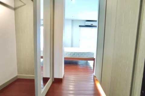 House in Bangkok, Thailand 4 bedrooms № 157527 - photo 5