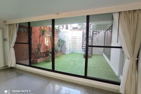 House in Bangkok, Thailand 6 bedrooms № 157529 - photo 21