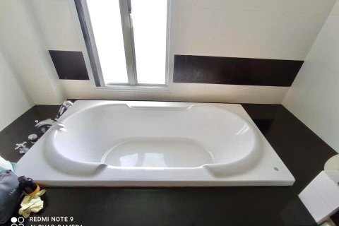 House in Bangkok, Thailand 3 bedrooms № 157530 - photo 7