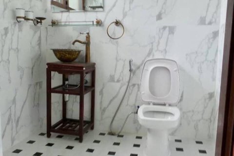 House in Bangkok, Thailand 3 bedrooms № 157526 - photo 4