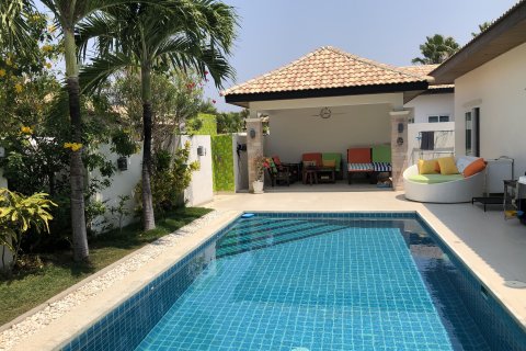 Villa in Hua Hin, Thailand 3 bedrooms № 159566 - photo 18