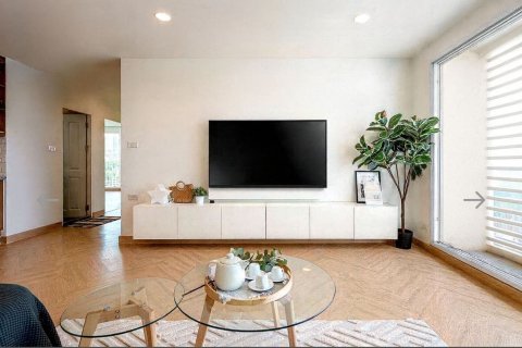 Кондоминиум с 2 спальнями в Сатхоне, Бангкок, Таиланд № 159570 - фото 2