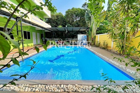 Propriété commerciale à Pattaya, Thaïlande 504 m2 № 198364