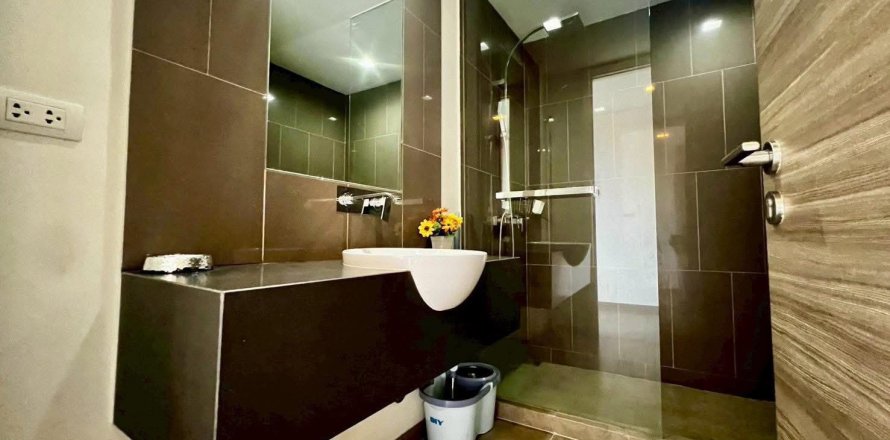 Apartment in Pattaya, Thailand 3 rooms № 159865