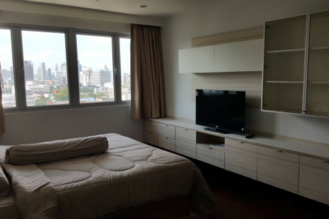 Condo à Yan Nawa, Bangkok, Thaïlande, 2 chambres № 148840 - photo 3