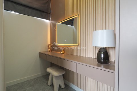 House in Bang Lamung, Thailand 5 bedrooms № 115432 - photo 10