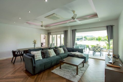 Вилла в Хуа Хине, Таиланд с 3 спальнями  № 147868 - фото 24