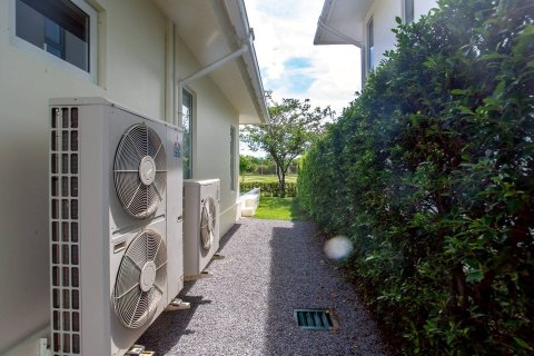 Вилла в Хуа Хине, Таиланд с 3 спальнями  № 147868 - фото 6