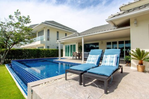 Вилла в Хуа Хине, Таиланд с 3 спальнями  № 147868 - фото 12