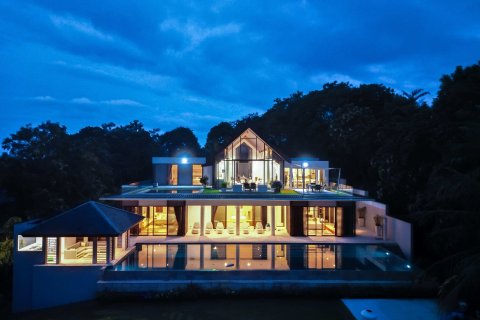 Вилла в Паклоке, Таиланд с 6 спальнями № 147869 - фото 1