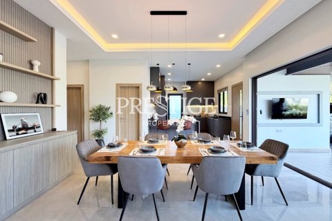 House in Pattaya, Thailand 3 bedrooms № 197716 - photo 7
