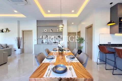 House in Pattaya, Thailand 3 bedrooms № 197716 - photo 8