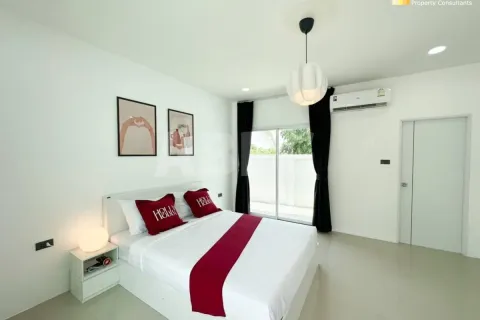 Casa de 6 dormitorios en Pattaya, Tailandia № 212136 - foto 10