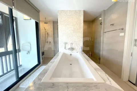 Casa de 3 dormitorios en Pattaya, Tailandia № 212140 - foto 18