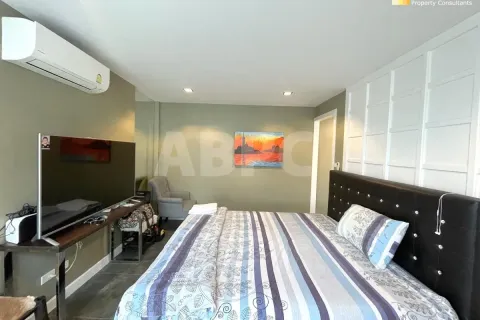 Casa de 3 dormitorios en Pattaya, Tailandia № 212140 - foto 6