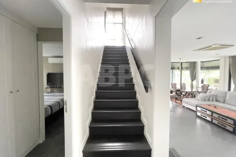 Casa de 3 dormitorios en Pattaya, Tailandia № 212140 - foto 11