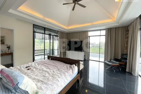 Casa de 3 dormitorios en Pattaya, Tailandia № 212140 - foto 13