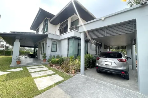 Casa de 3 dormitorios en Pattaya, Tailandia № 212140 - foto 3