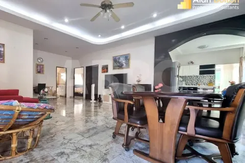 Casa de 3 dormitorios en Pattaya, Tailandia № 212141 - foto 9