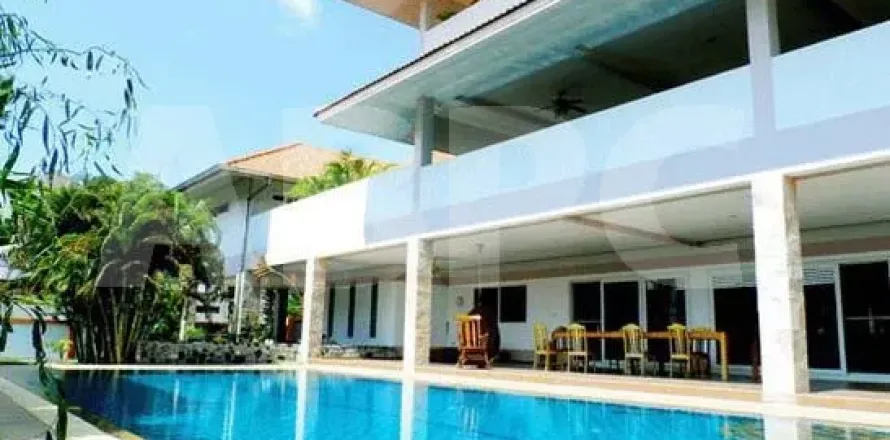 Casa de 6 dormitorios en Pattaya, Tailandia № 212135