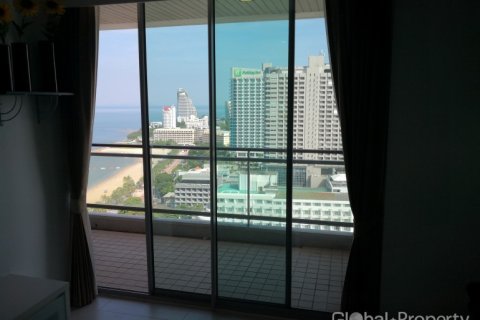 Condo in Pattaya, Thailand, 1 bedroom  № 152545 - photo 13