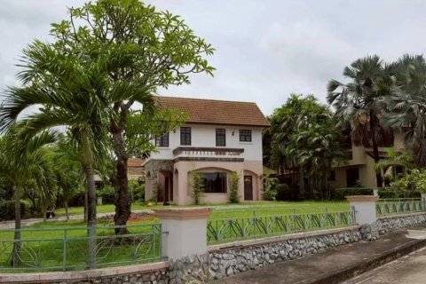 Дом в Сан-Сая, Таиланд с 3 спальнями  № 152987 - фото 8