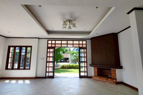 Дом в Сан-Сая, Таиланд с 3 спальнями  № 152987 - фото 12