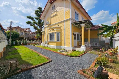 Дом в Паттайе, Таиланд с 3 спальнями  № 152981 - фото 4