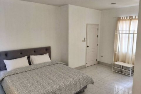 House in Pattaya, Thailand 3 bedrooms № 152981 - photo 5