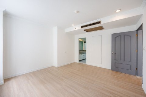 Квартира в Ваттхане, Бангкок, Таиланд с 3 спальнями № 152983 - фото 3