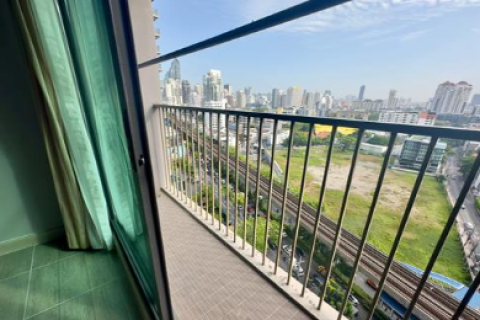 Студия в кондо в Клонг Тоэй, Бангкок, Таиланд № 160624 - фото 5