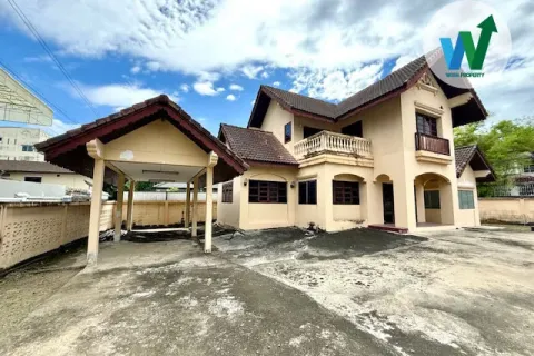 House in Suan Luang, Bangkok, Thailand 3 bedrooms № 160622 - photo 3