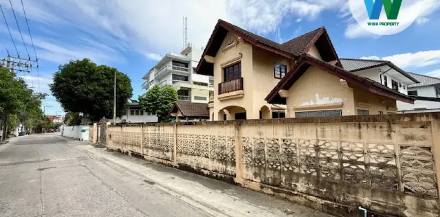 House in Suan Luang, Bangkok, Thailand 3 bedrooms № 160622