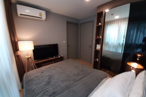 Condo in Watthana, Bangkok, Thailand, 2 bedrooms  № 160620 - photo 7