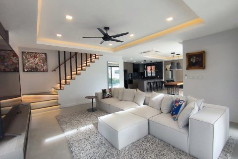 Вилла в Паттайе, Таиланд с 3 спальнями  № 146049 - фото 5