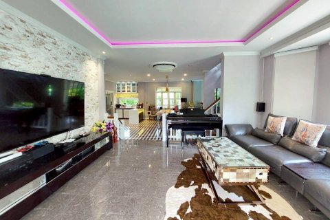 Maison à Phuket, Thaïlande 5 chambres № 137521 - photo 4