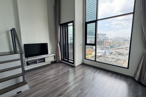 Студия в кондо в Дин Даенге, Бангкок, Таиланд № 137588 - фото 2