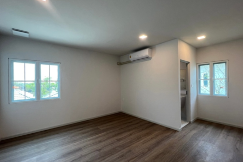 House in Bang Khun Thian, Bangkok, Thailand 4 bedrooms № 167354 - photo 7