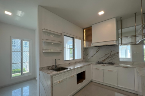 House in Bang Khun Thian, Bangkok, Thailand 4 bedrooms № 167354 - photo 10